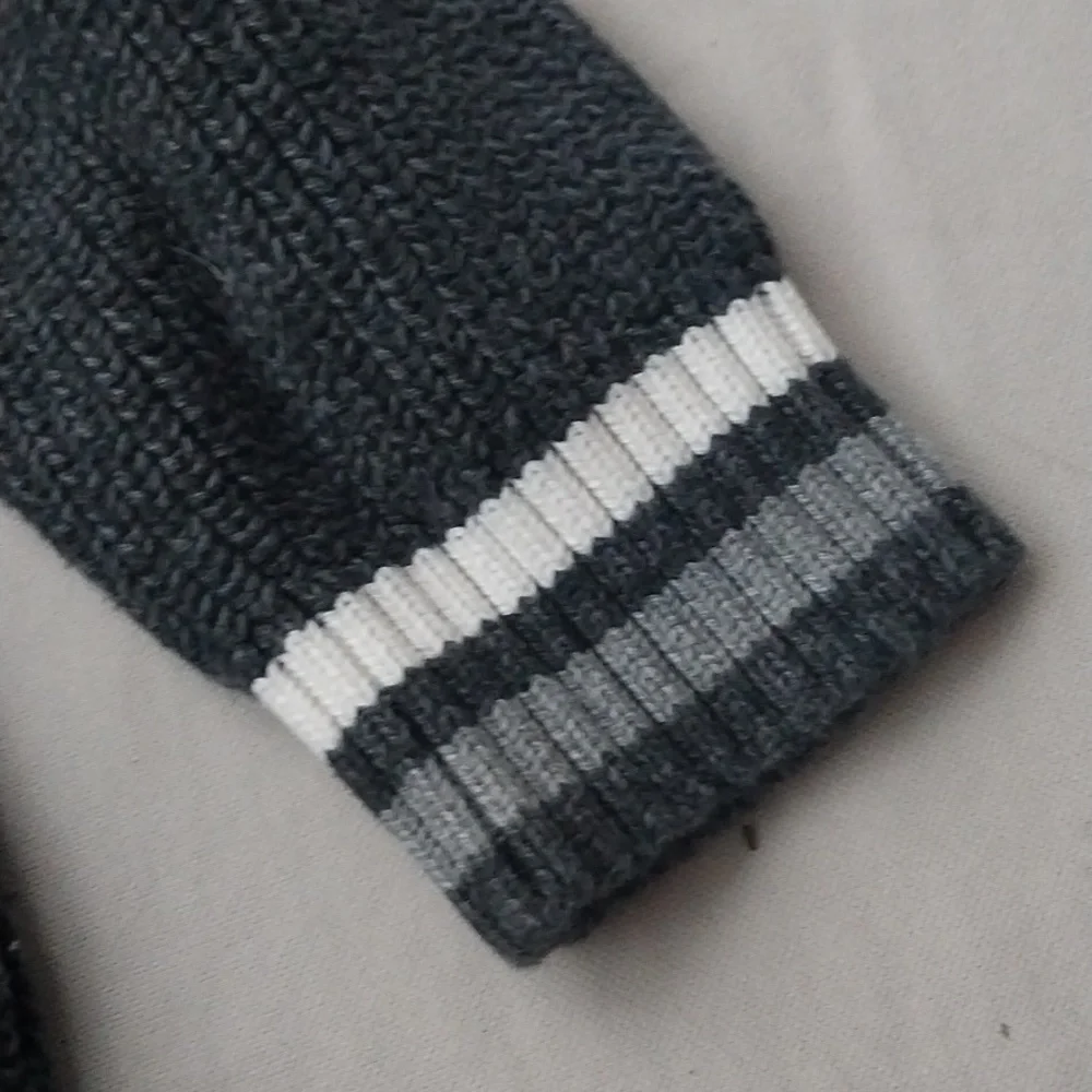 OshKosh B'Gosh dark gray zip up sweater 4T